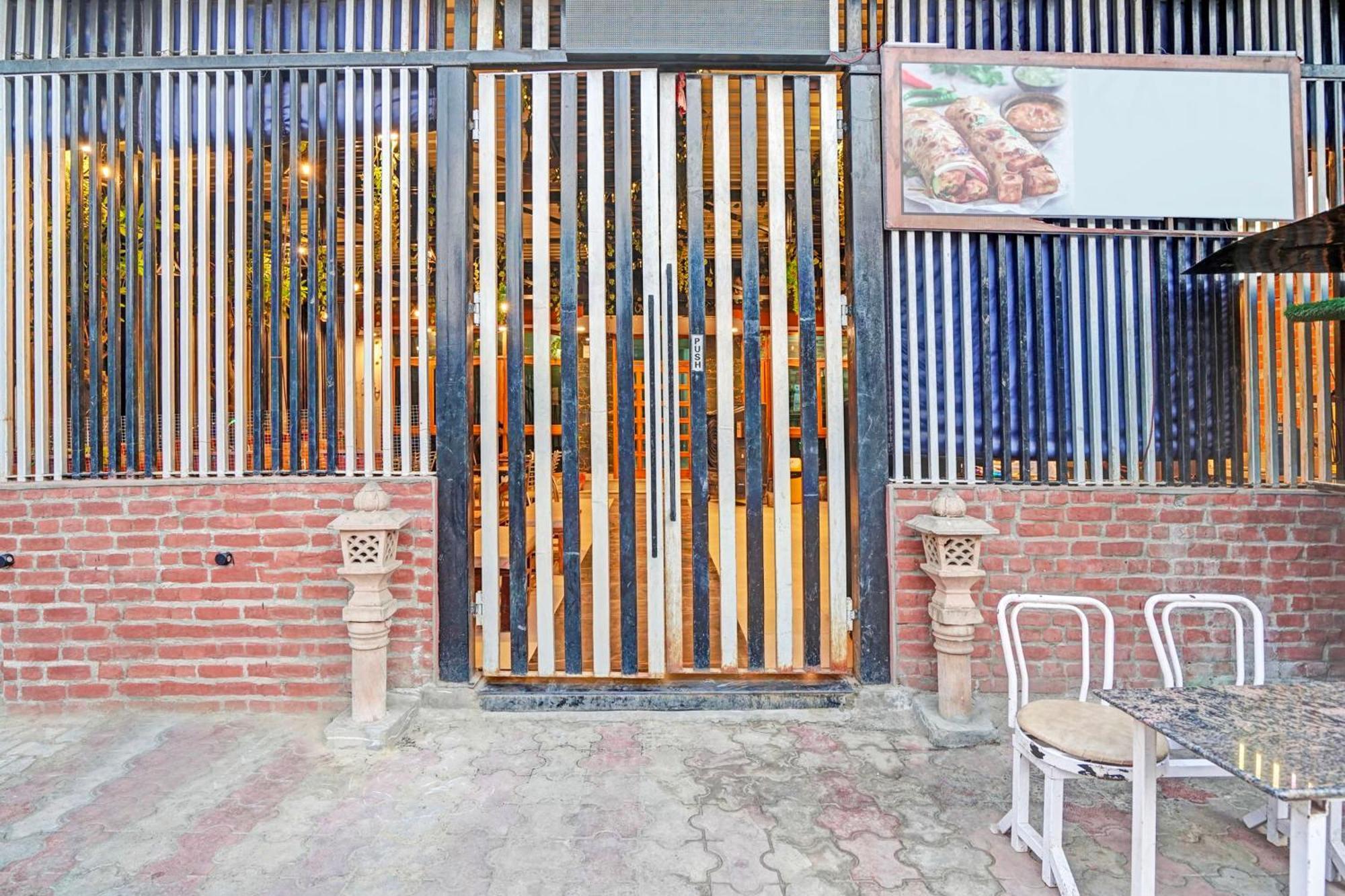 Super Collection O Mathura Near Railway Station Dış mekan fotoğraf